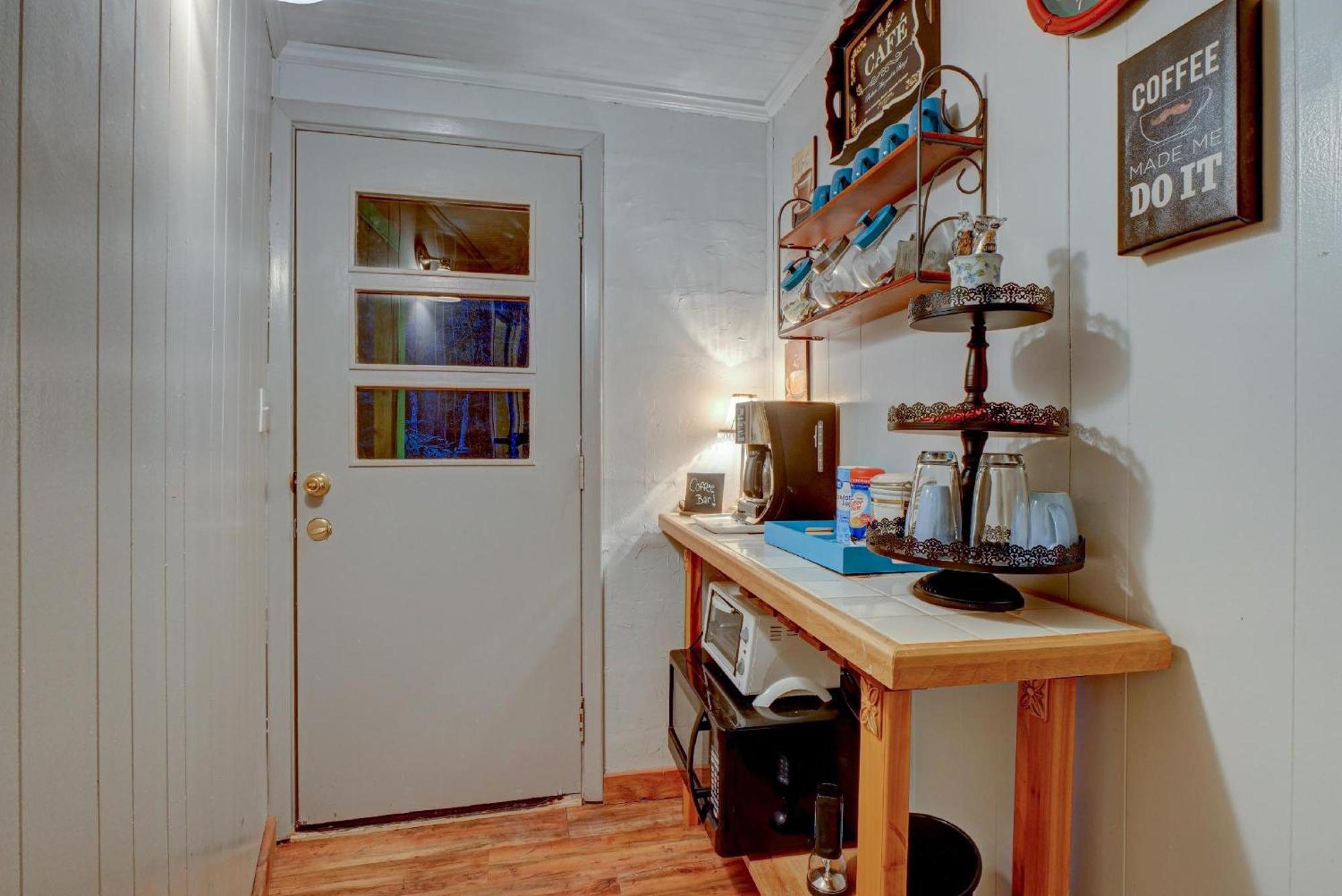 White Laurel At Holiday home *