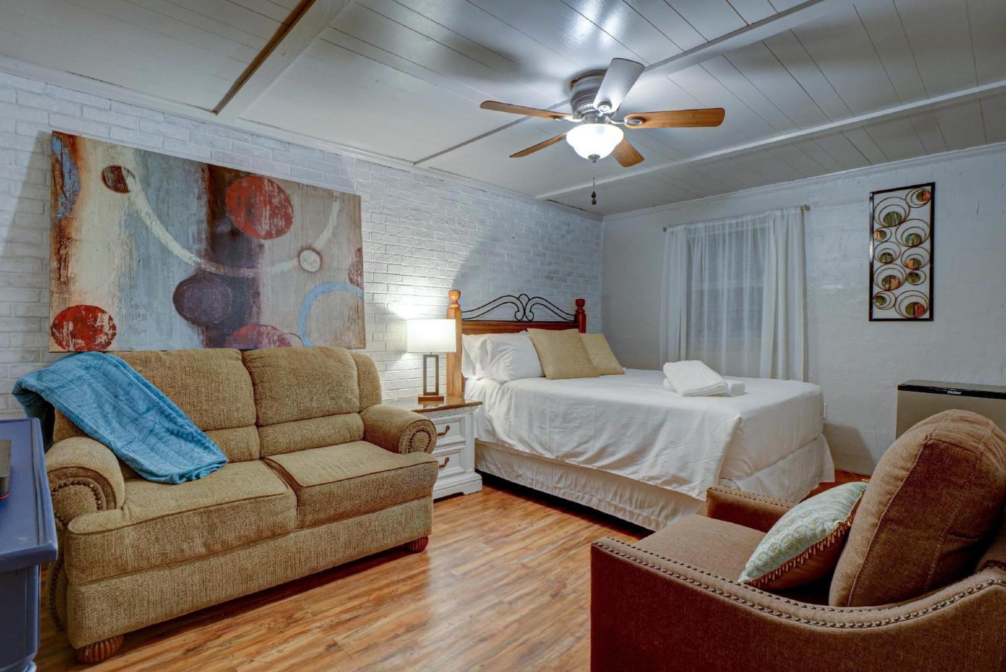 Holiday home White Laurel At *