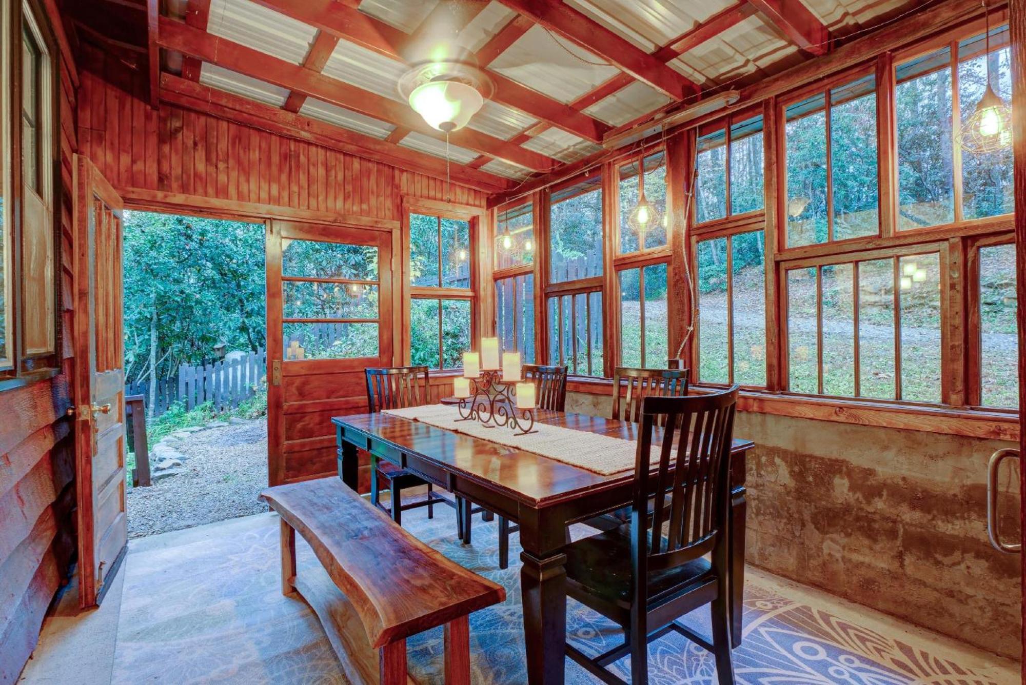 Holiday home White Laurel At Linville Falls
